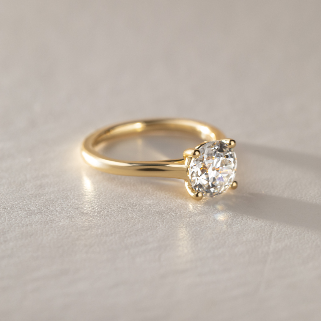 Solitaire-Round Lab Grown Diamond Engagement Ring