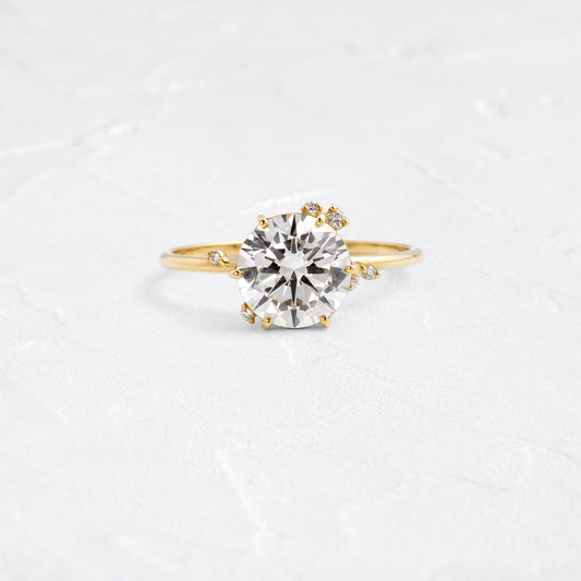 Solitaire-Oval Lab Grown Diamond Engagement Ring