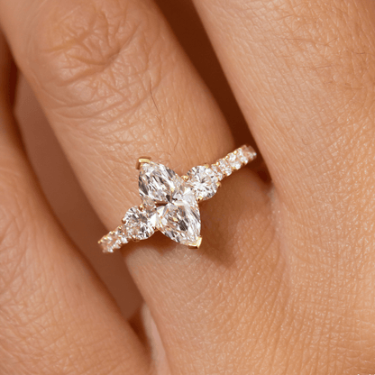Solitaire-Oval Lab Grown Diamond Engagement Ring