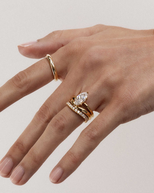 Solitaire-Oval Lab Grown Diamond Engagement Ring