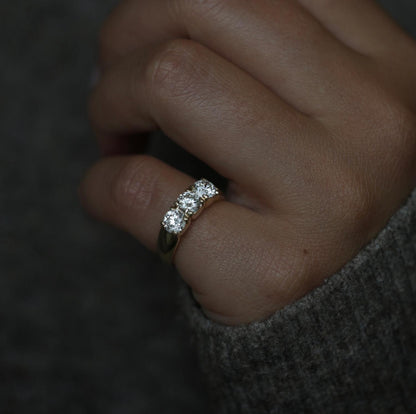 Eternal Elegance: 1.50 TCW Round Lab-Grown Diamond Trio Wedding Band 2