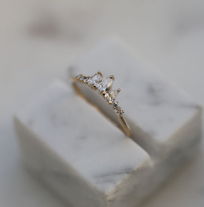 Eternal Splendor: 0.43 TCW Pear & Round Lab-Grown Diamond Wedding Band 1
