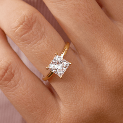 Solitaire-Oval Lab Grown Diamond Engagement Ring
