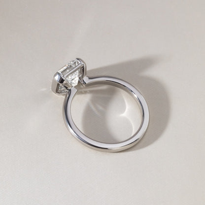 Solitaire-Oval Lab Grown Diamond Engagement Ring