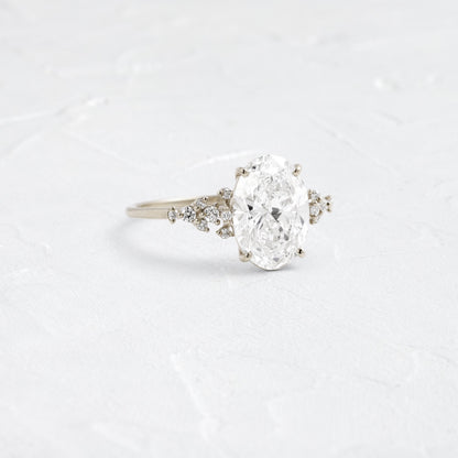 Solitaire-Oval Lab Grown Diamond Engagement Ring
