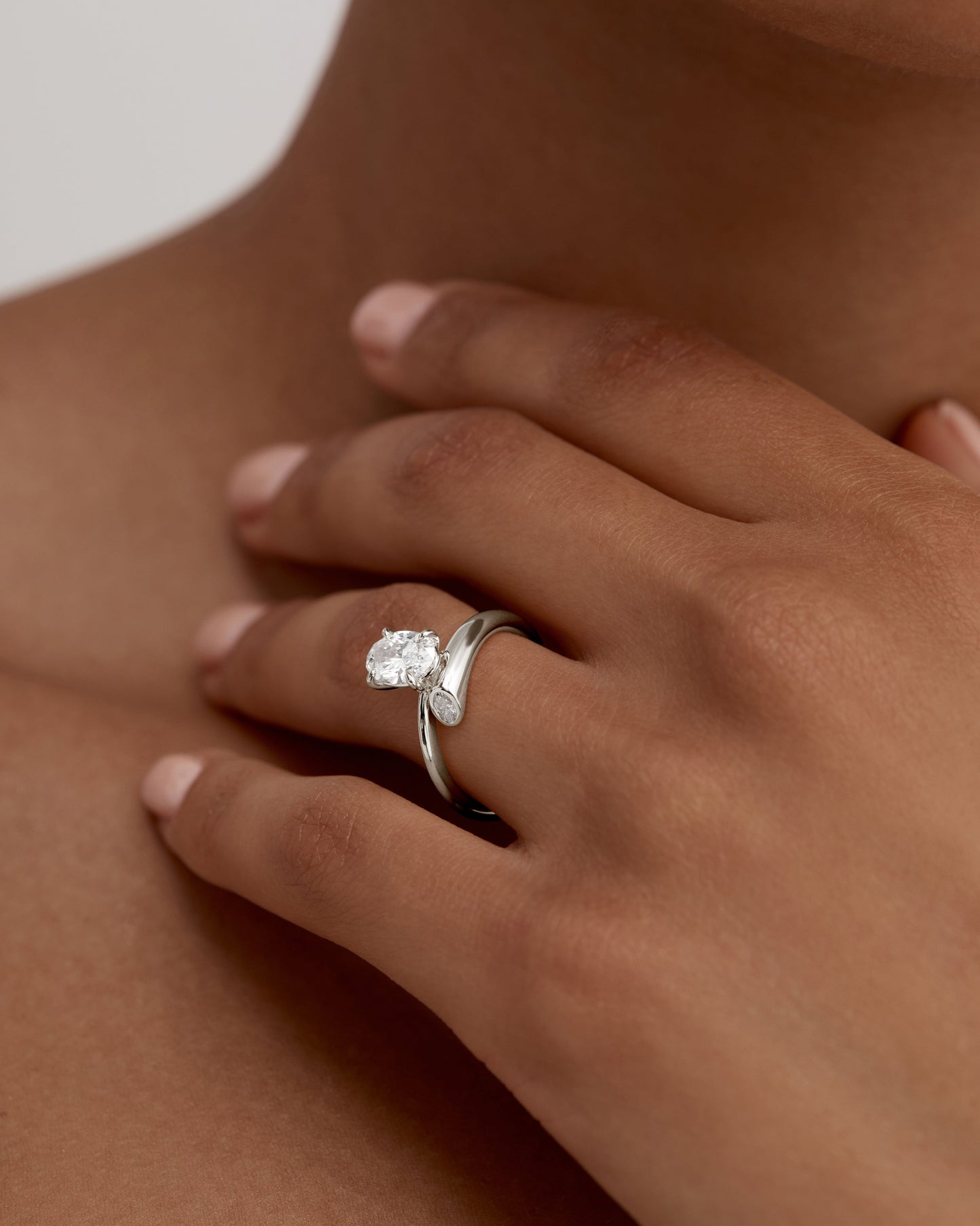 1.0 CT Oval Lab Diamond Spiral Shank Engagement Ring 6