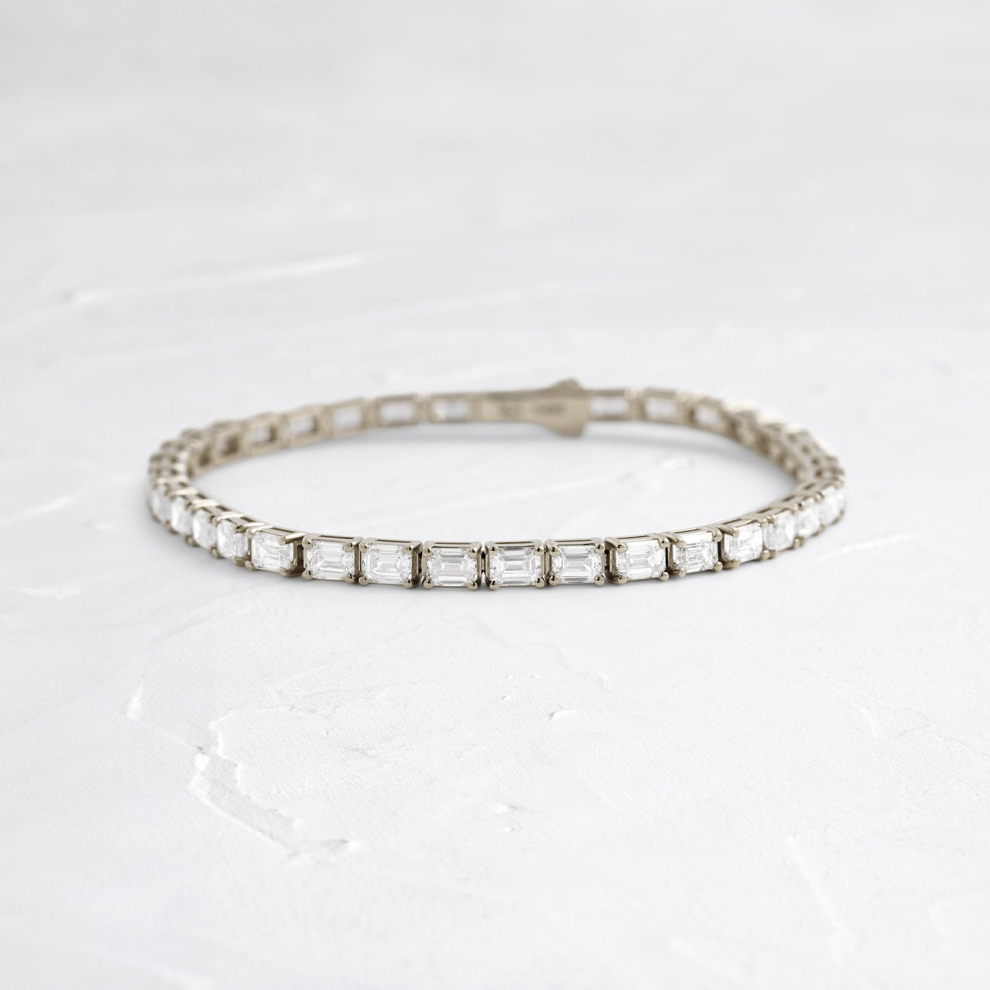 Solitaire Bezel-1.0 CT Oval Lab Grown Diamond Bracelets