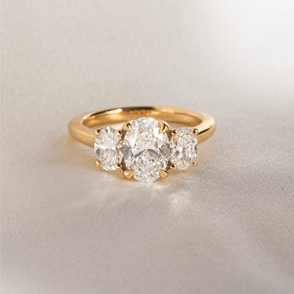 Solitaire-Oval Lab Grown Diamond Engagement Ring