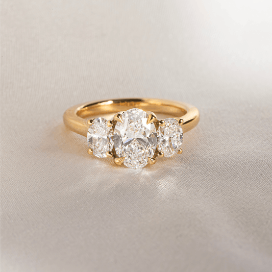 Solitaire-Oval Lab Grown Diamond Engagement Ring
