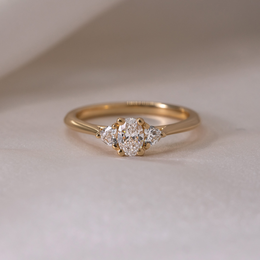 Solitaire-Oval Lab Grown Diamond Engagement Ring