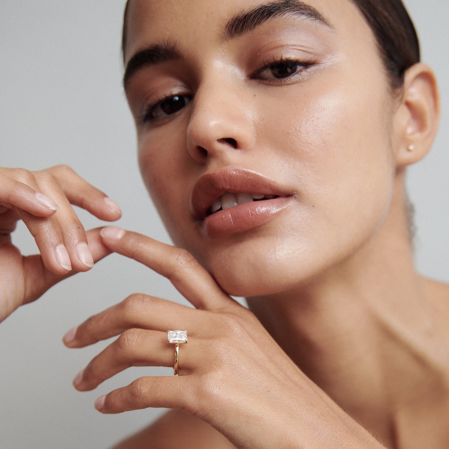 Solitaire-Oval Lab Grown Diamond Engagement Ring