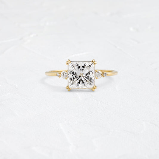 Solitaire-Oval Lab Grown Diamond Engagement Ring