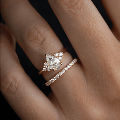 Solitaire-Oval Lab Grown Diamond Engagement Ring