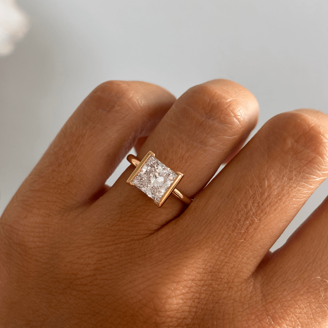 Solitaire-Oval Lab Grown Diamond Engagement Ring