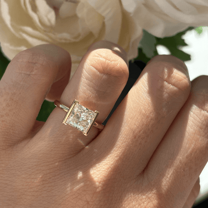 Solitaire-Oval Lab Grown Diamond Engagement Ring