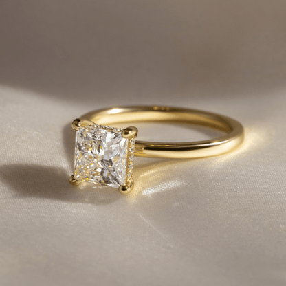 Solitaire-Oval Lab Grown Diamond Engagement Ring
