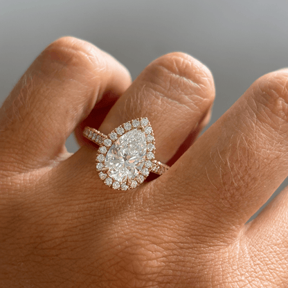 Solitaire-Oval Lab Grown Diamond Engagement Ring