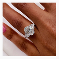 Load image into Gallery viewer, 2.7ct Oval F- VS 3 Stones Diamond Engagement Ring
