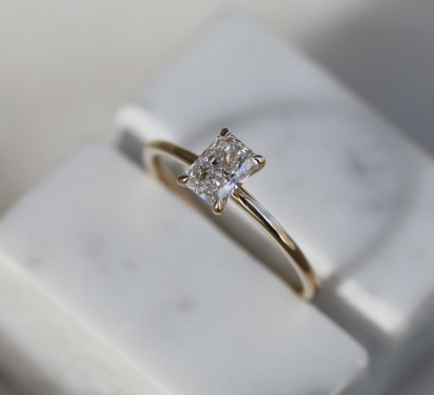 Radiant Elegance: 0.71 CT Lab-Grown Diamond Solitaire Engagement Ring