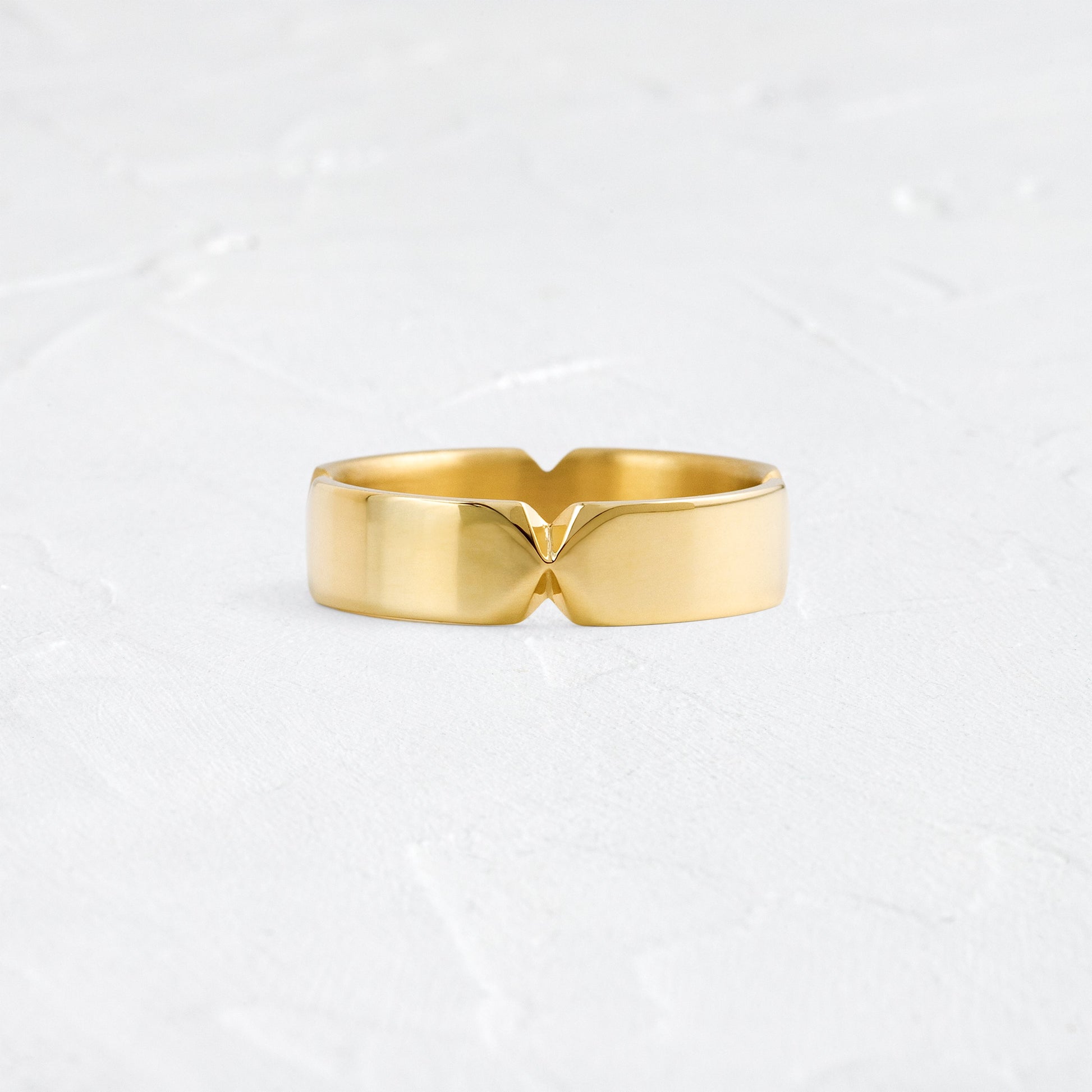 Classic- Men's Wedding Band