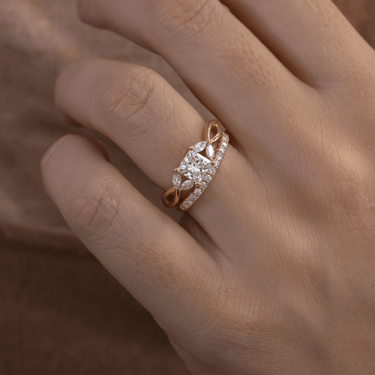 Solitaire-Oval Lab Grown Diamond Engagement Ring