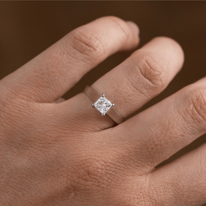 Solitaire-Oval Lab Grown Diamond Engagement Ring