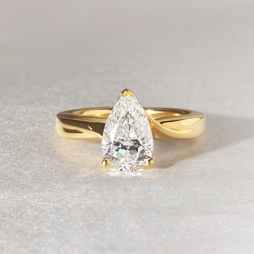 Solitaire-Oval Lab Grown Diamond Engagement Ring
