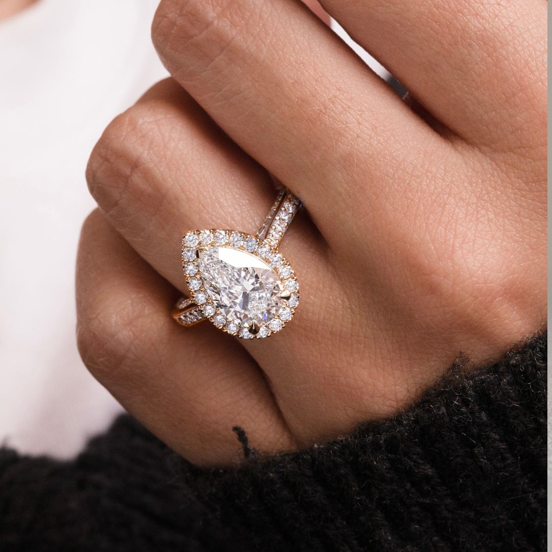 Solitaire-Oval Lab Grown Diamond Engagement Ring