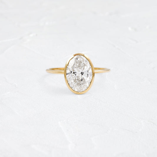 Solitaire-Oval Lab Grown Diamond Engagement Ring