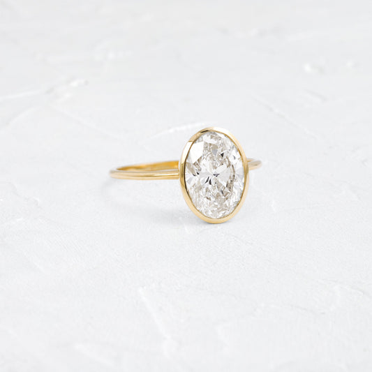 Solitaire-Oval Lab Grown Diamond Engagement Ring