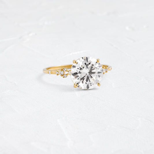 Solitaire-Oval Lab Grown Diamond Engagement Ring
