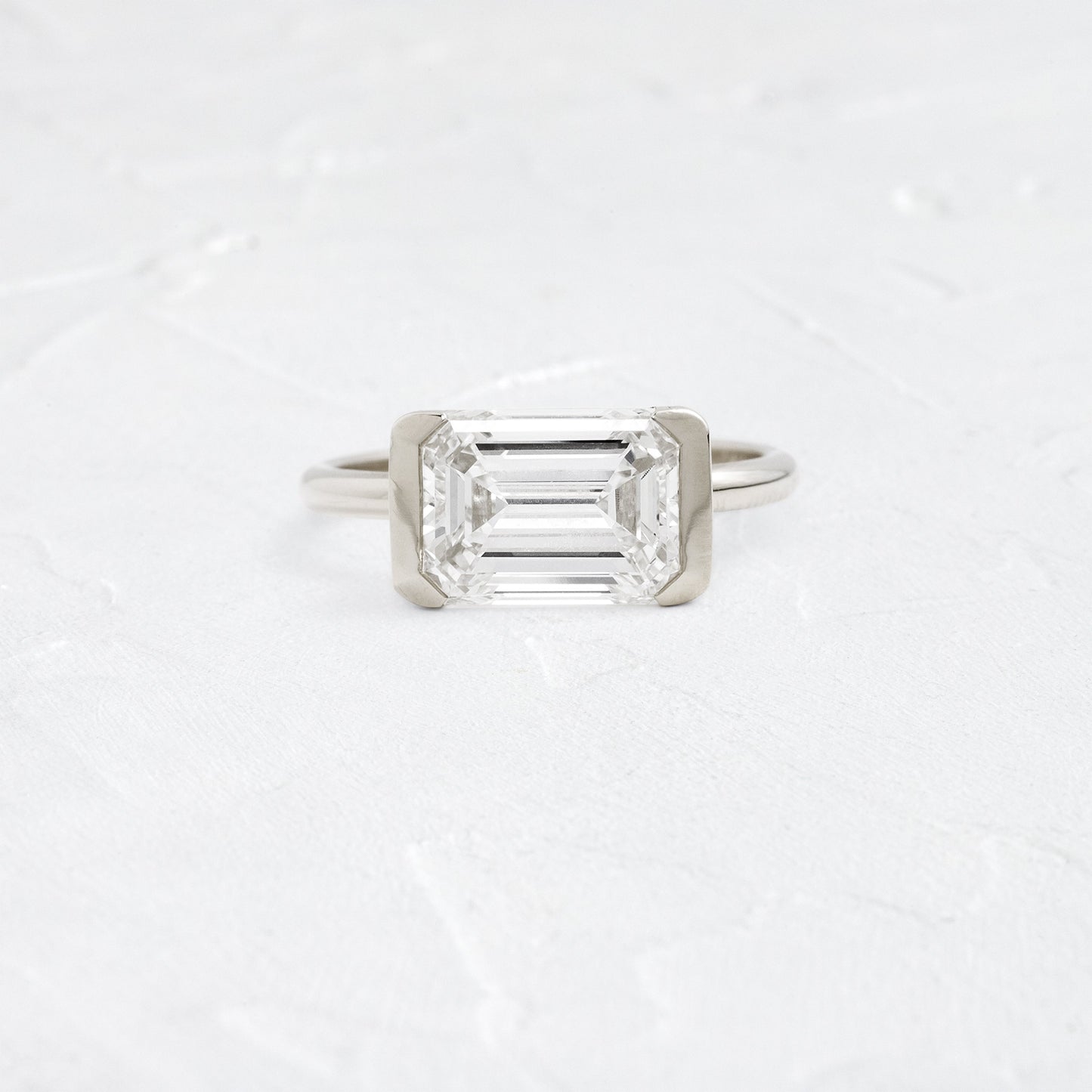 Solitaire-Oval Lab Grown Diamond Engagement Ring