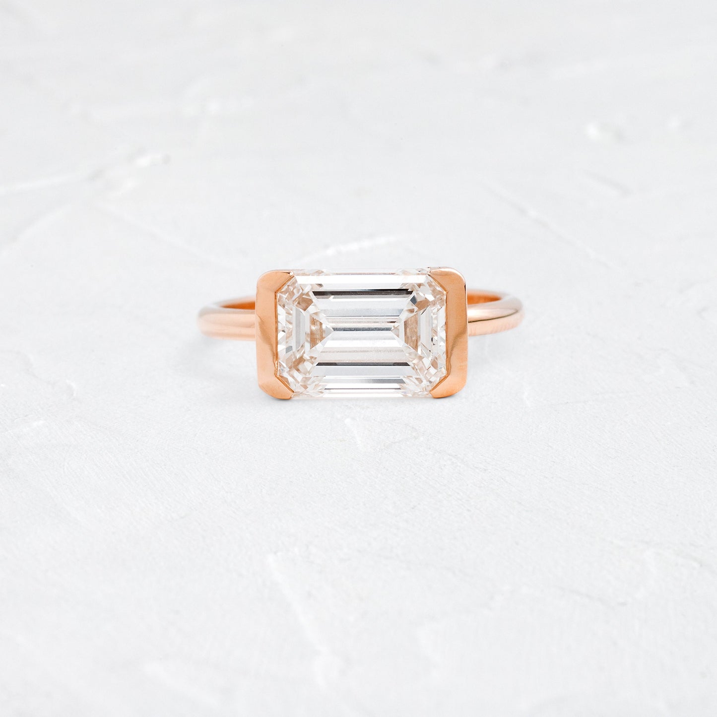 Solitaire-Oval Lab Grown Diamond Engagement Ring