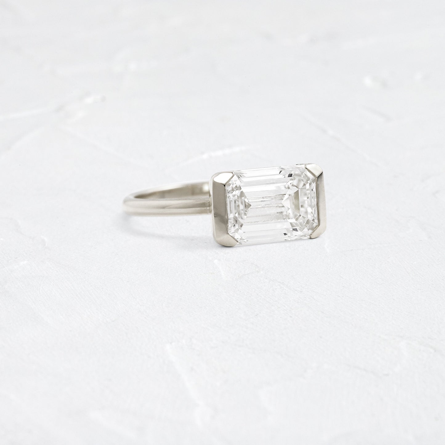 Solitaire-Oval Lab Grown Diamond Engagement Ring