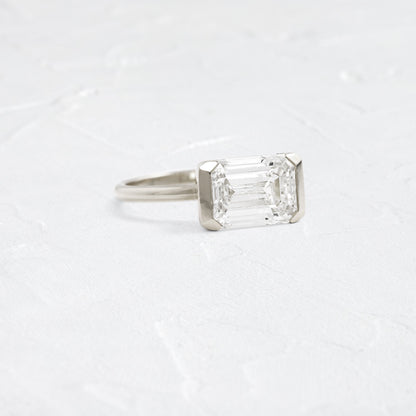 Solitaire-Oval Lab Grown Diamond Engagement Ring