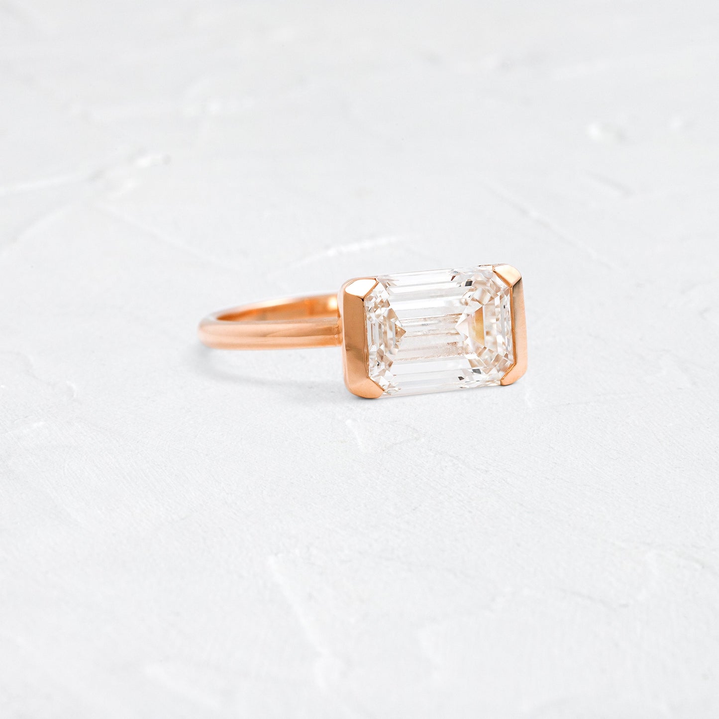 Solitaire-Oval Lab Grown Diamond Engagement Ring