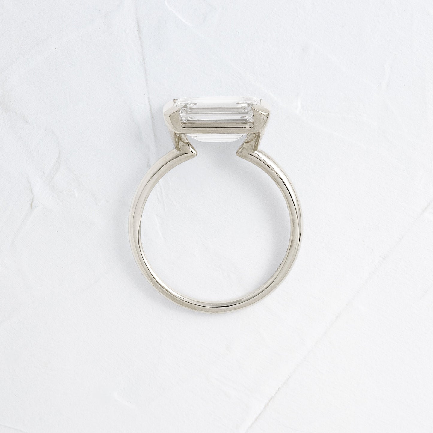 Solitaire-Oval Lab Grown Diamond Engagement Ring