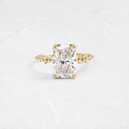 Solitaire-Oval Lab Grown Diamond Engagement Ring