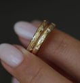 Load image into Gallery viewer, Elegant 0.10 TCW Round Lab-Grown Diamond Starburst Wedding Band
