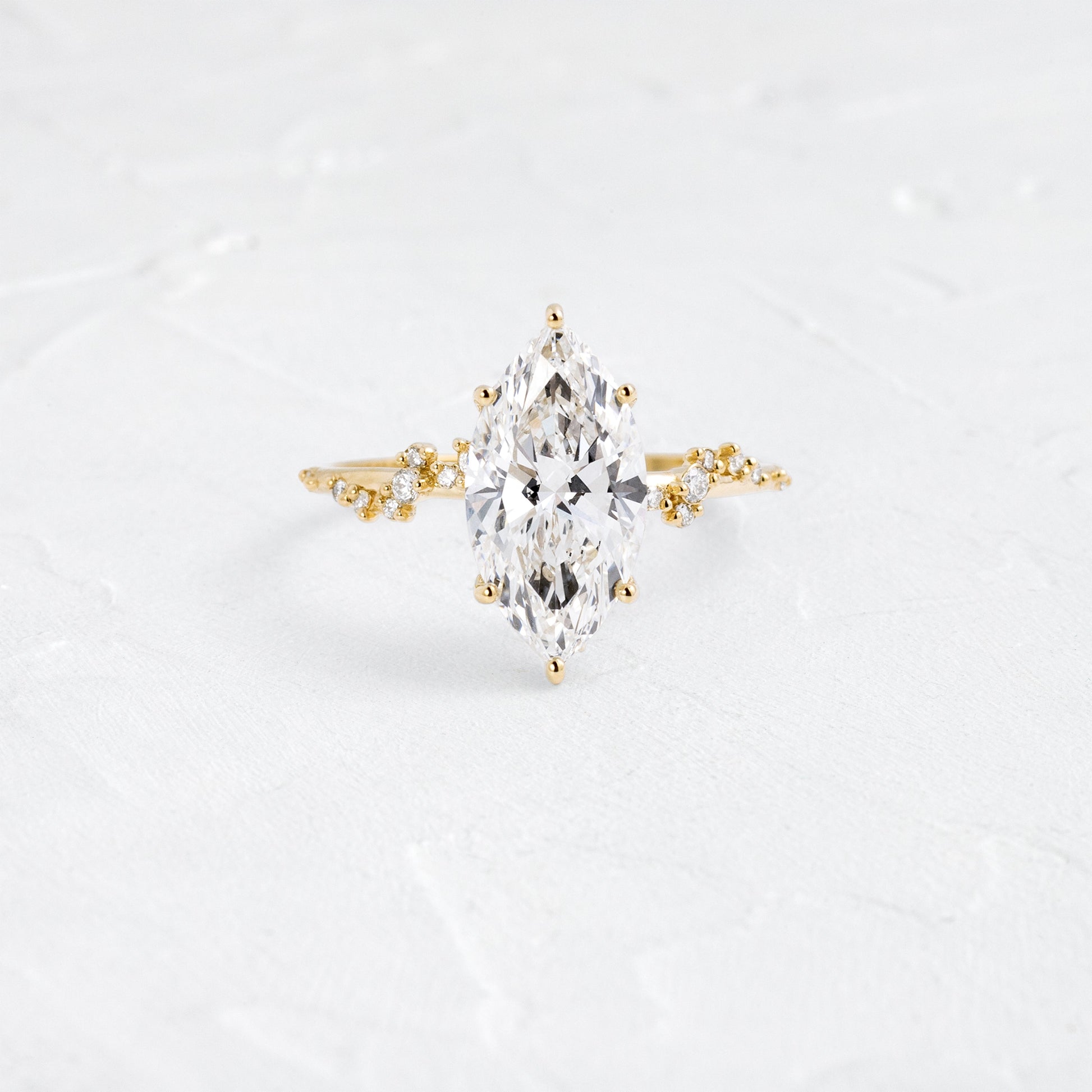 Solitaire-Oval Lab Grown Diamond Engagement Ring