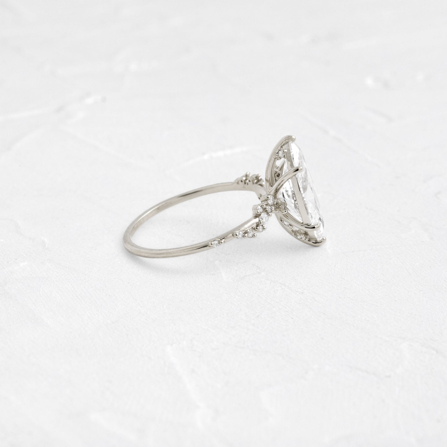 Solitaire-Oval Lab Grown Diamond Engagement Ring