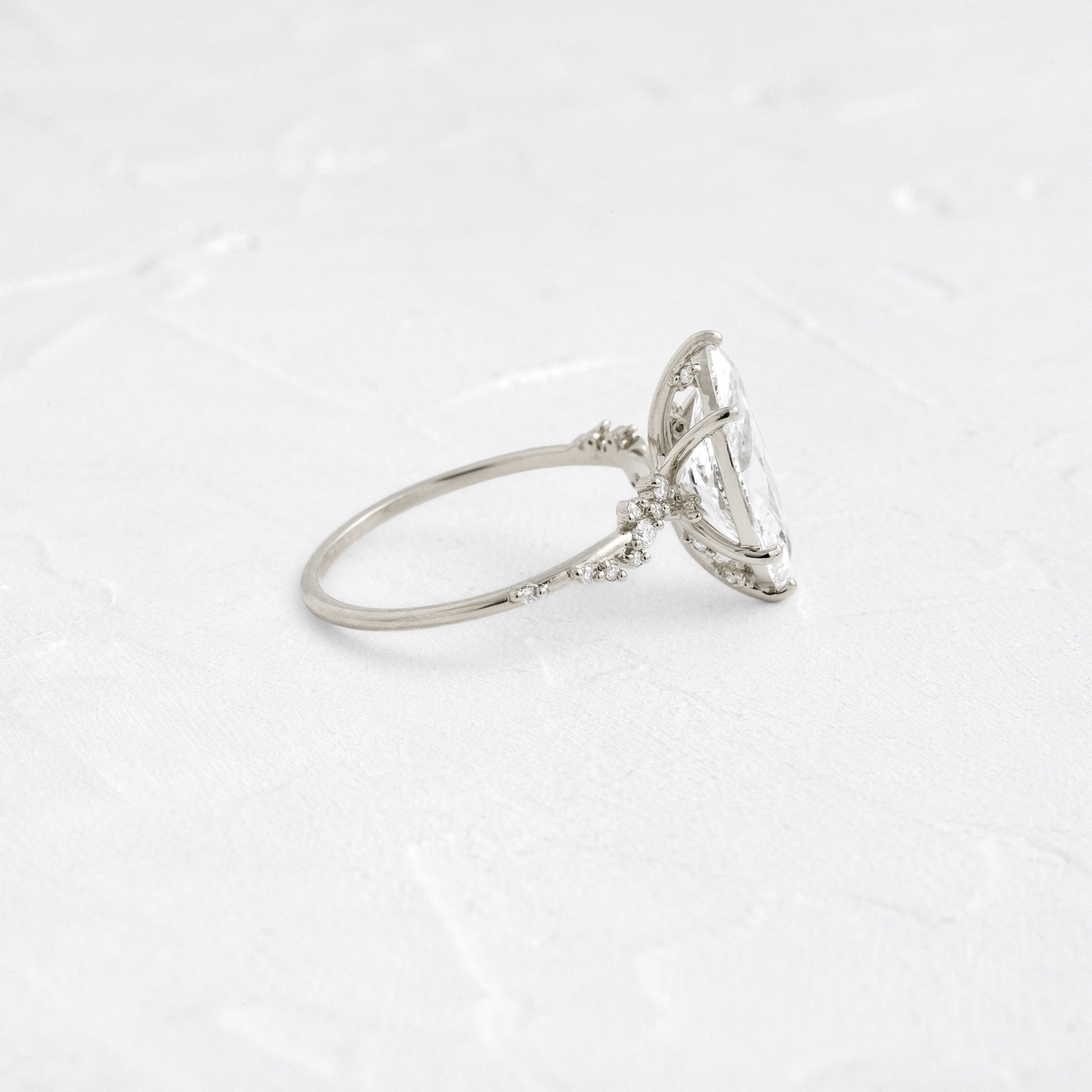 Solitaire-Oval Lab Grown Diamond Engagement Ring