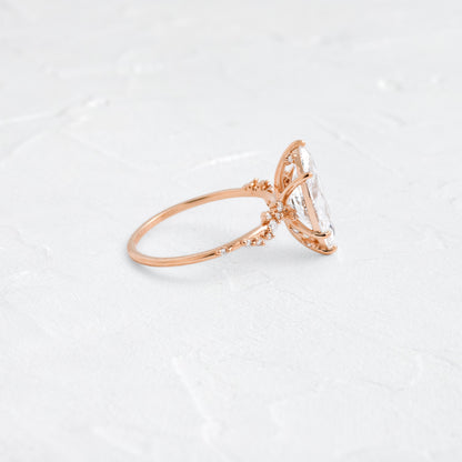 Solitaire-Oval Lab Grown Diamond Engagement Ring
