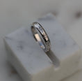 Load image into Gallery viewer, Elegant 0.10 TCW Round Lab-Grown Diamond Starburst Wedding Band
