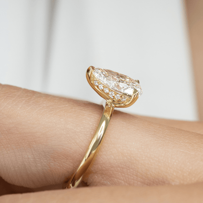 Solitaire-Oval Lab Grown Diamond Engagement Ring