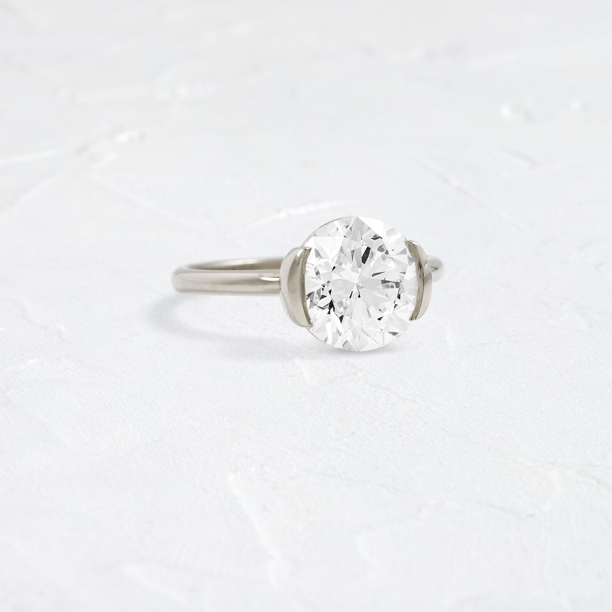 Solitaire-Oval Lab Grown Diamond Engagement Ring