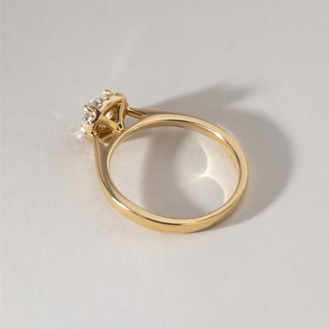 Solitaire-Oval Lab Grown Diamond Engagement Ring