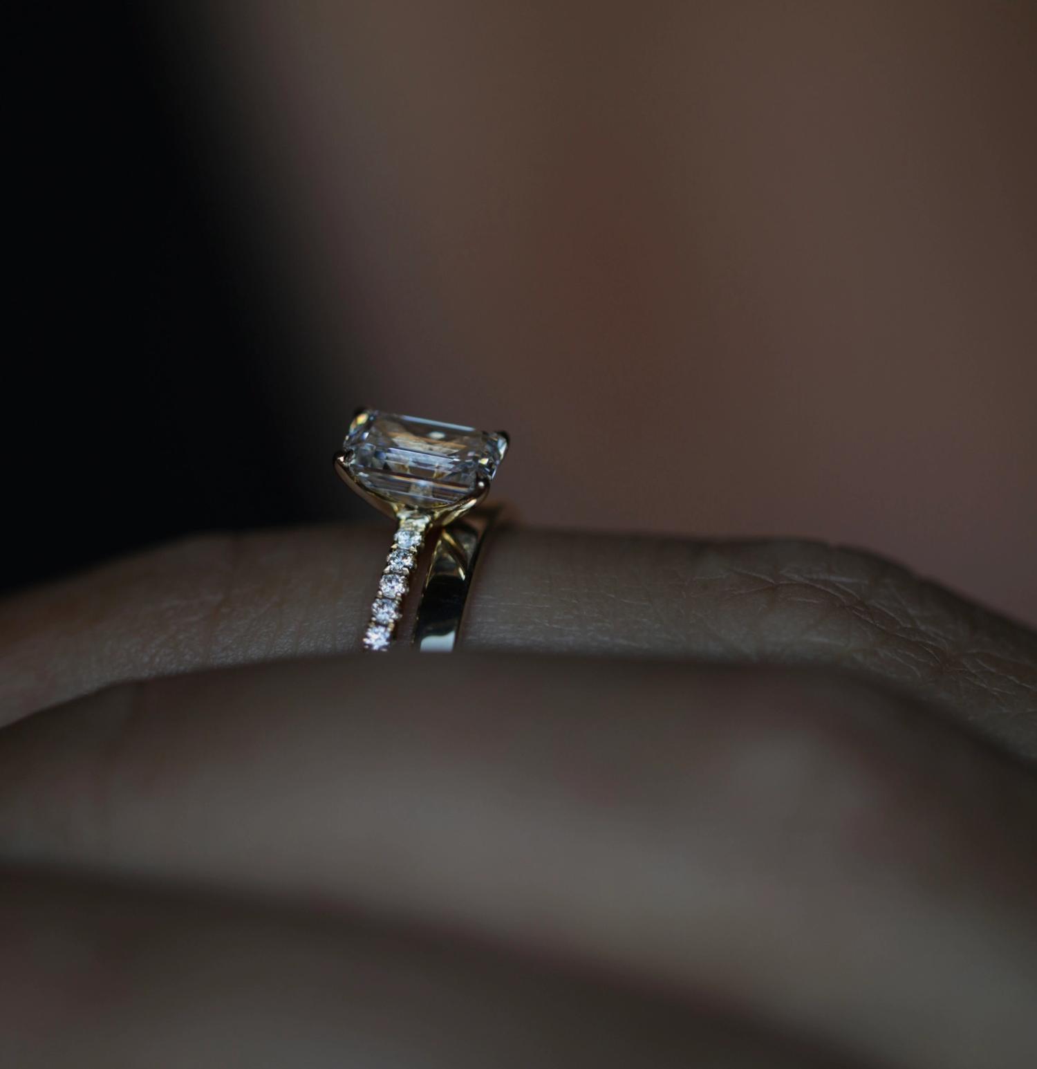 Elegant 0.90 CT Emerald Cut Lab-Grown Diamond Pave Engagement Ring 4