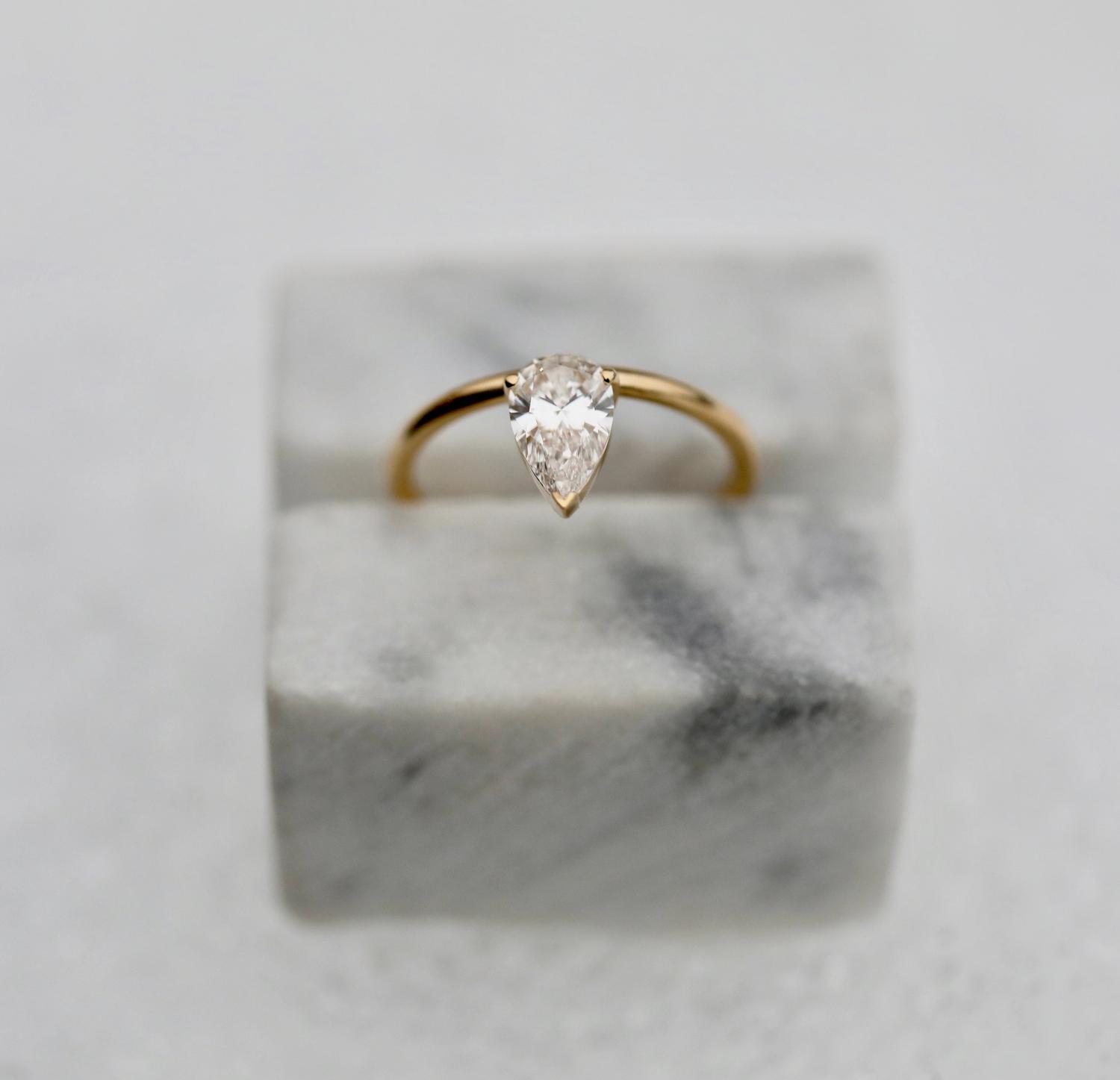 Radiant 0.93 CT Pear-Shaped Lab-Grown Diamond Engagement Ring