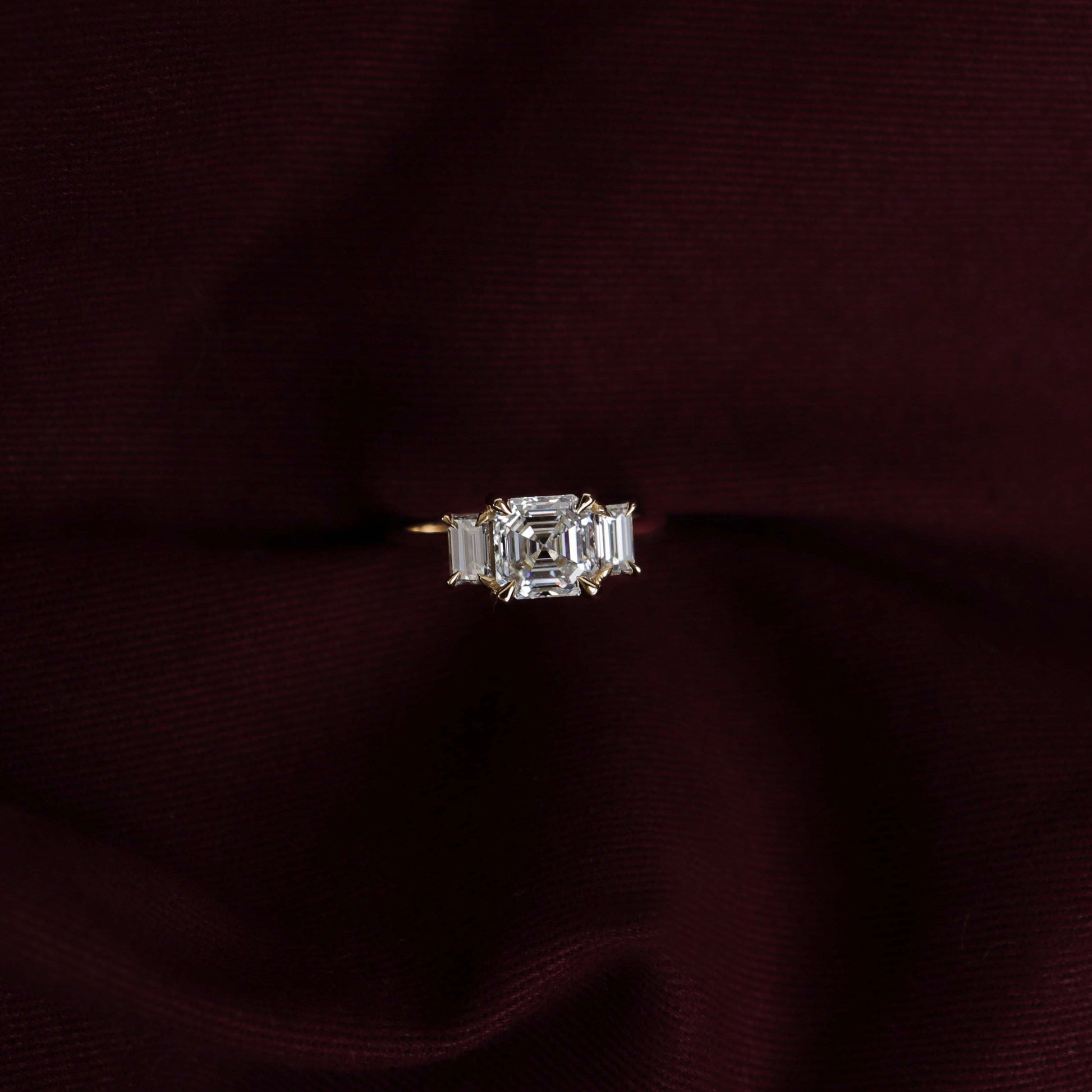 Solitaire-Oval Lab Grown Diamond Engagement Ring